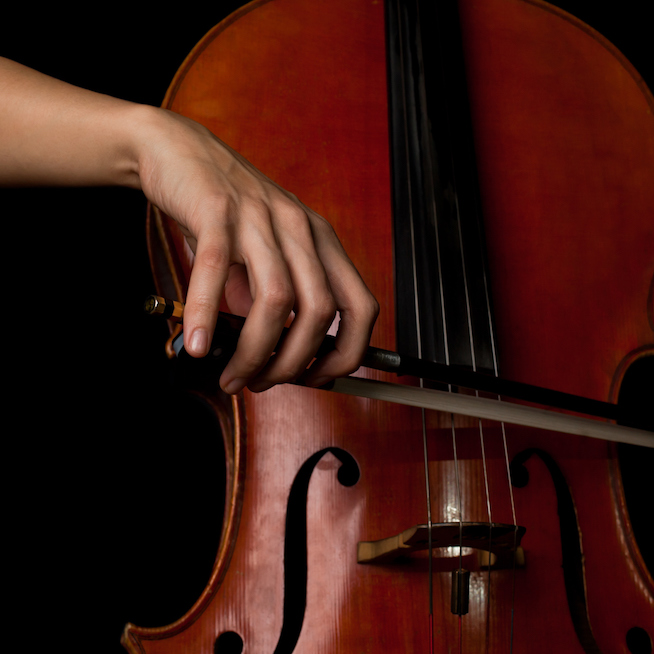 Clases de cello en ECM
